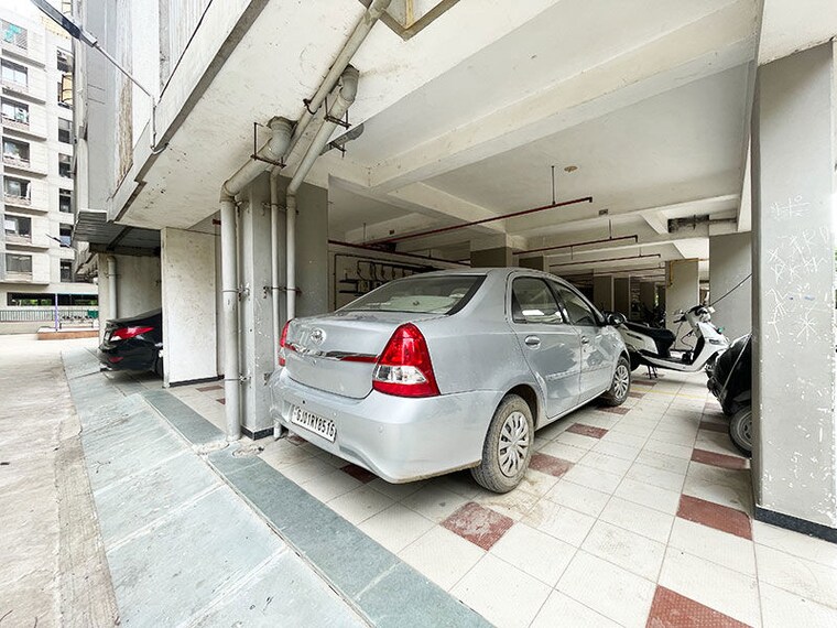  Parking, bopal 2 Bedroom 140 Sq.Yd. Apartment In Bopal Ahmedabad 10593725