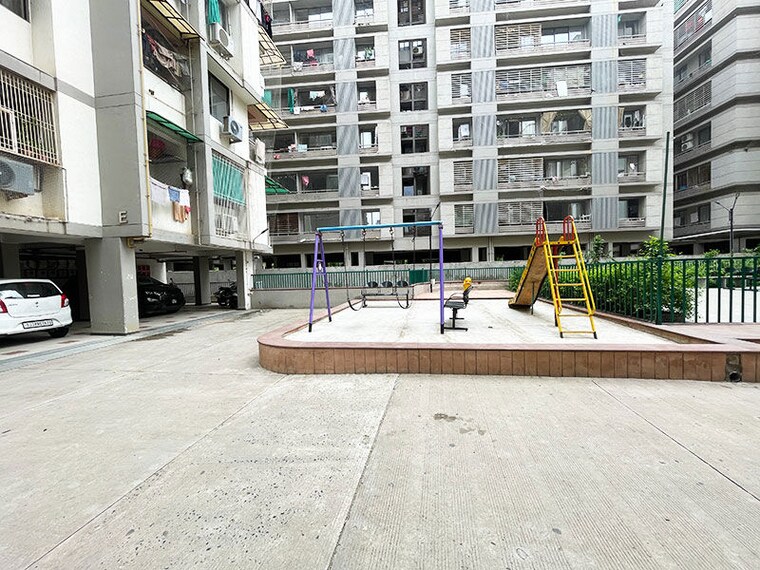 Exterior View, bopal 2 Bedroom 140 Sq.Yd. Apartment In Bopal Ahmedabad 10593725