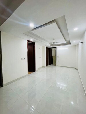 Room in 2 BHK Builder Floor at Chattarpur – for Rent