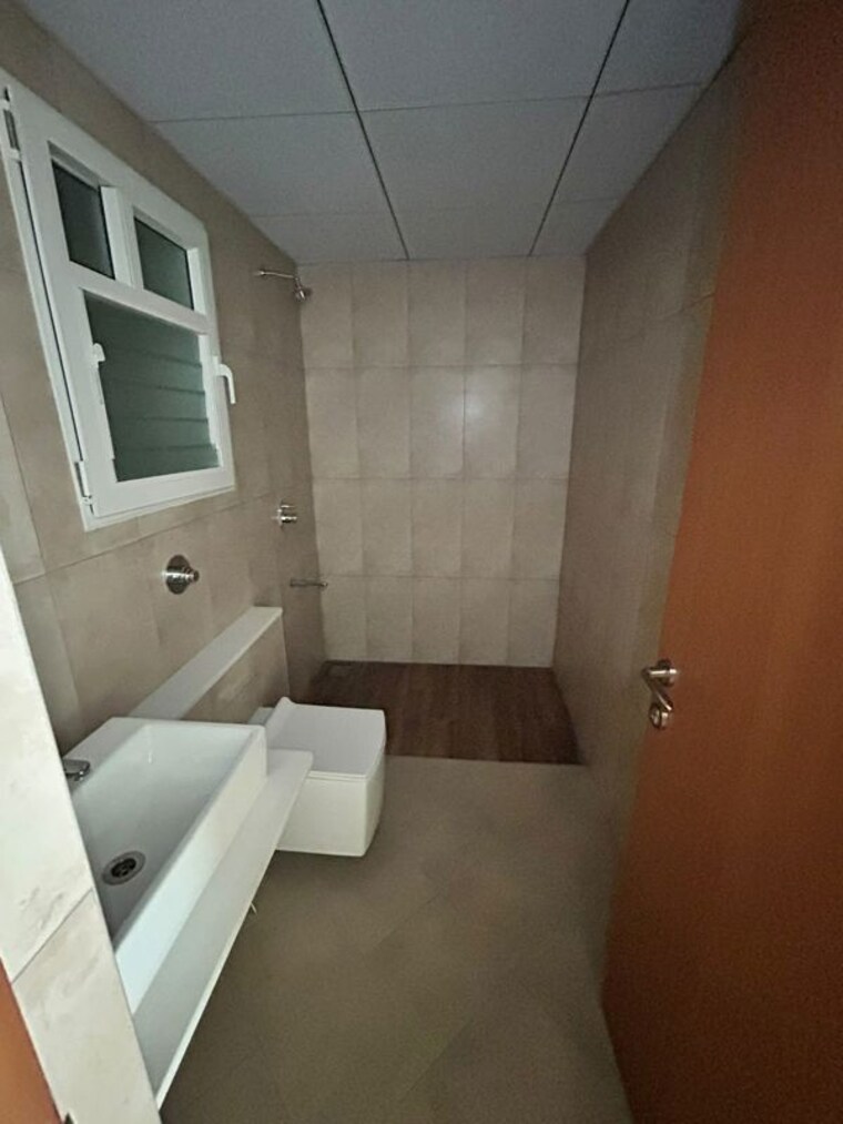 Bathroom, assetz-marq-building-3-tower-6 2.5 Bedroom 1372 Sq.Ft. Apartment In Whitefield Bangalore 10593737