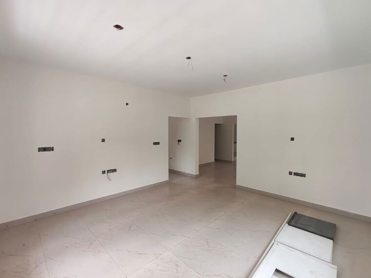 Room, malur hosur road 3 Bedroom 2100 Sq.Ft. Villa In MaluR Hosur Road Bangalore 10415068