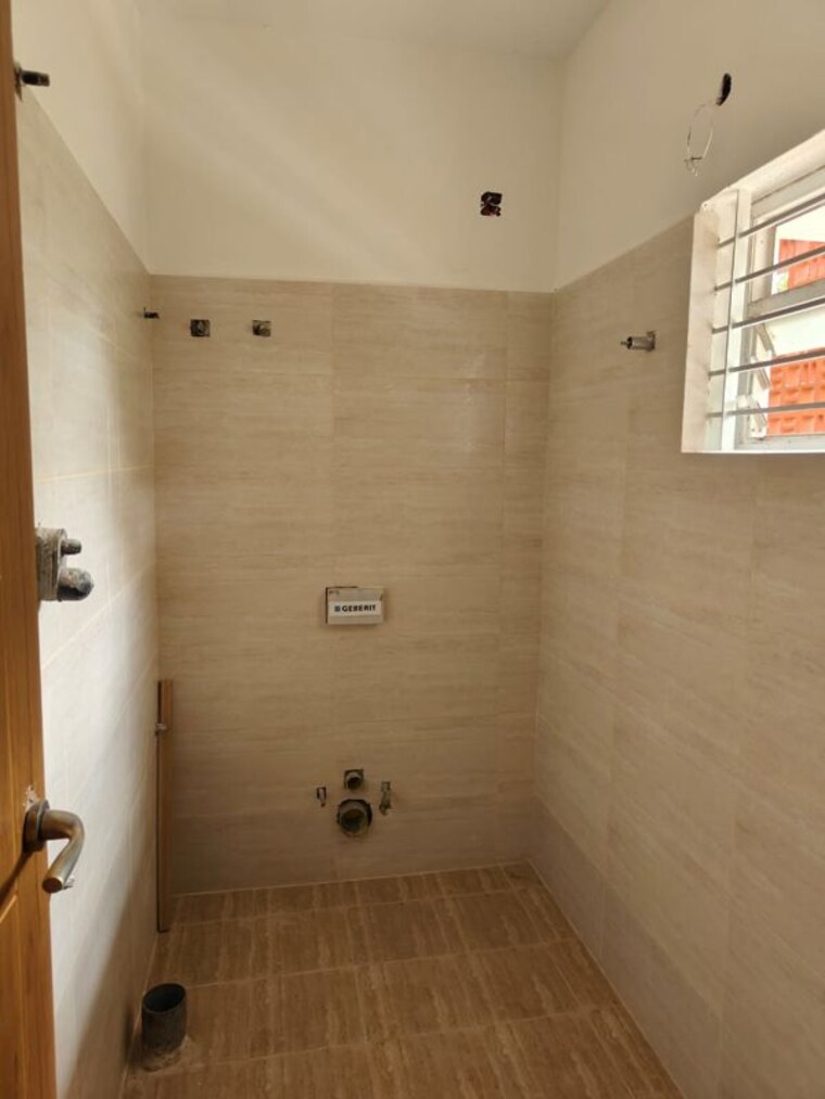 Bathroom, malur hosur road 3 Bedroom 2100 Sq.Ft. Villa In MaluR Hosur Road Bangalore 10415068