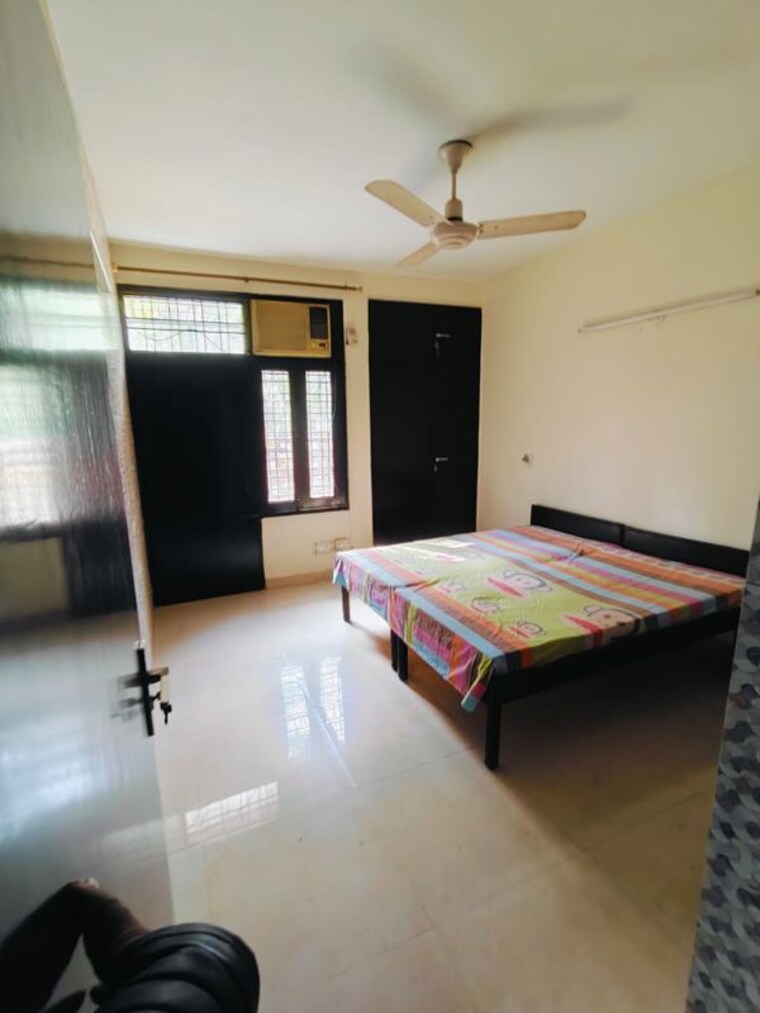 Bedroom, sector 46 2 Bedroom 1400 Sq.Ft. Builder Floor In Sector 46 Gurgaon 10593755
