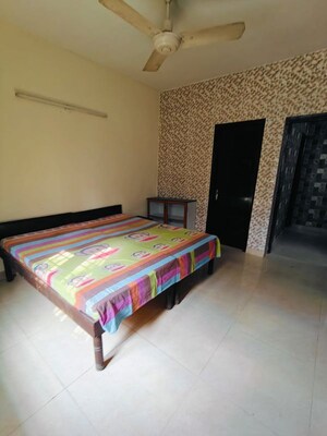 Bedroom in 2 BHK Builder Floor at Sector 46 – for Rent