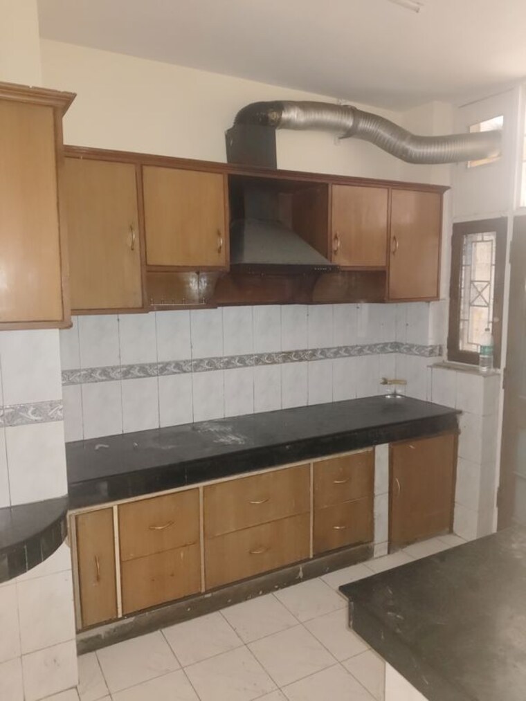 Kitchen, parsvnath-platinum 3 Bedroom 1900 Sq.Ft. Apartment In Sector Swarn Nagri Greater Noida 10593741