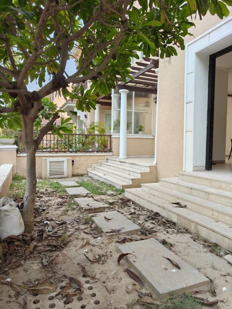 Balcony, emaar-marbella 5 Bedroom 360 Sq.Yd. Villa In Sector 66 Gurgaon 10593761