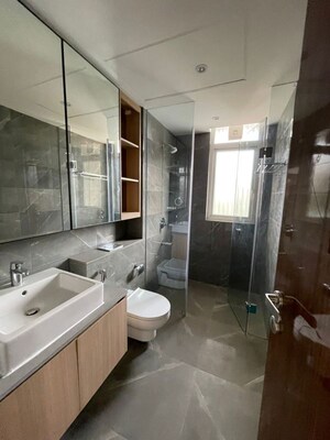 Team Area in 3 BHK Apartment at Ambience Creacions, Sector 22 – for Sale