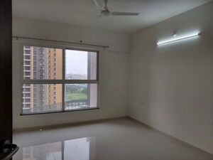 Room in 3 BHK Apartment at Pride Purple Park Titan, Hinjewadi – for Rent