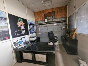 Team Area in  Warehouse at Sector 70 – for Rent