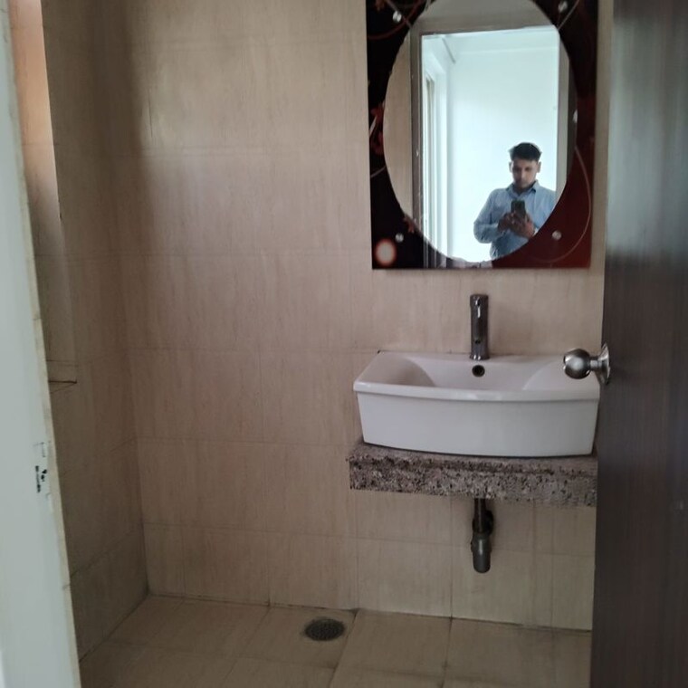 Bathroom, orchid-island 2.5 Bedroom 1131 Sq.Ft. Apartment In Sector 51 Gurgaon 10593835
