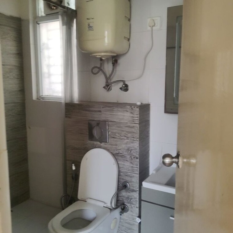 Bathroom, orchid-island 2 Bedroom 820 Sq.Ft. Apartment In Sector 51 Gurgaon 10593857