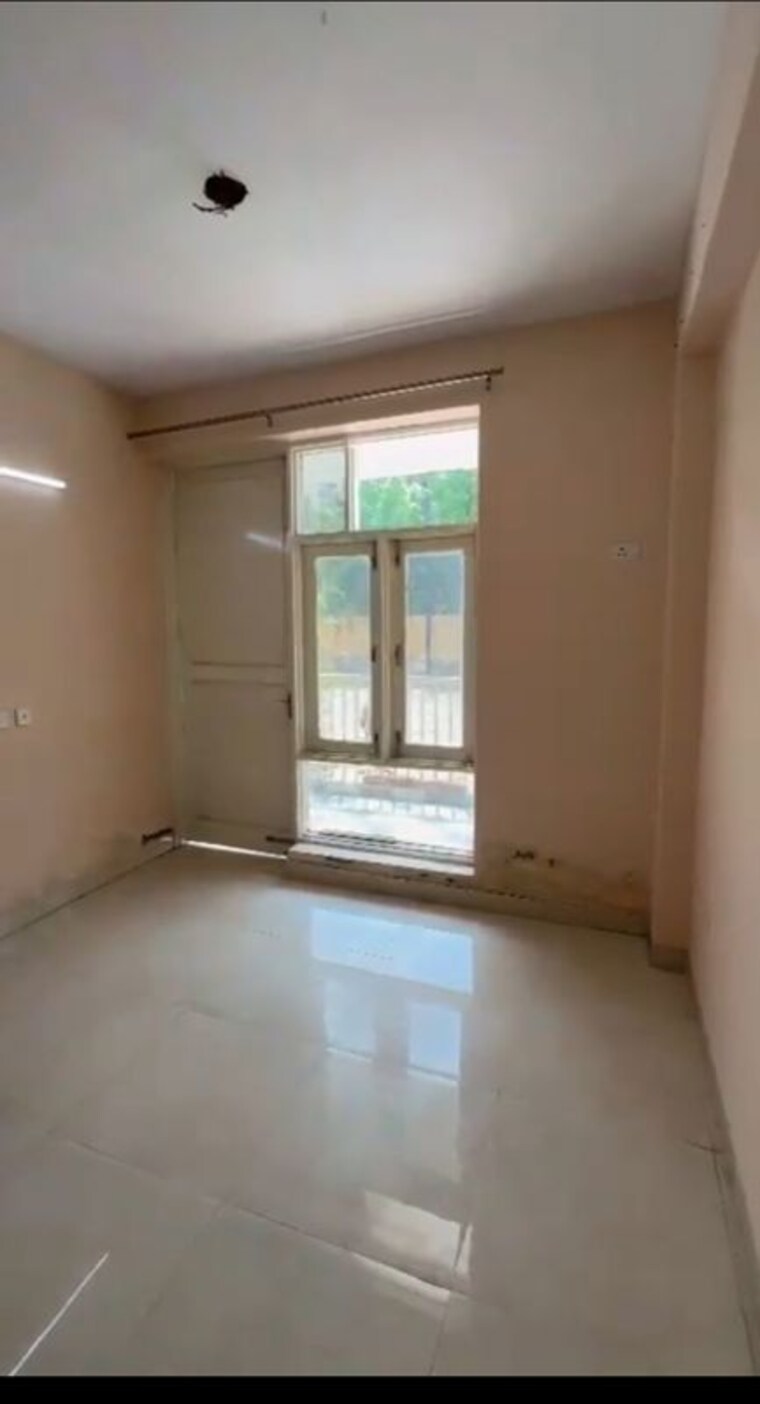 Room, tdi-the-retreat 3 Bedroom 180 Sq.Yd. Apartment In Sector 89 Faridabad 10593868