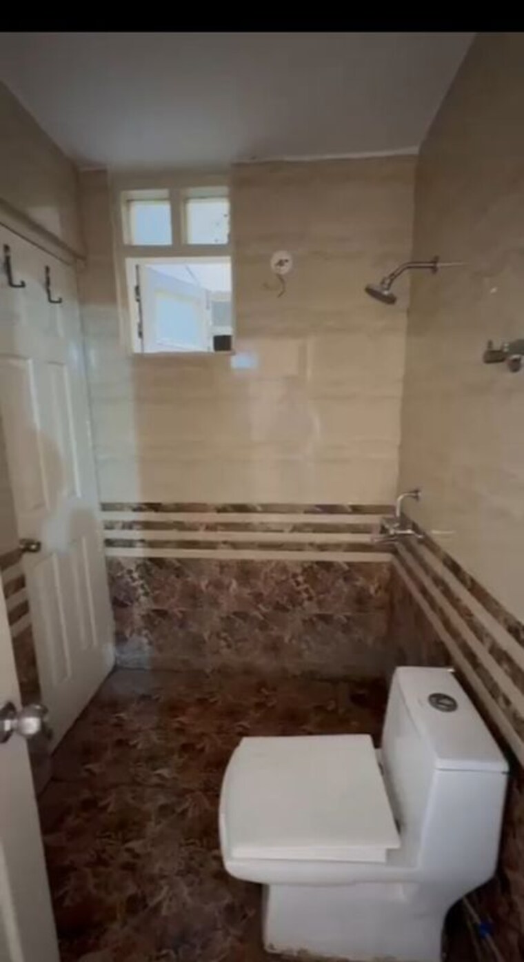 Bathroom, tdi-the-retreat 3 Bedroom 180 Sq.Yd. Apartment In Sector 89 Faridabad 10593868
