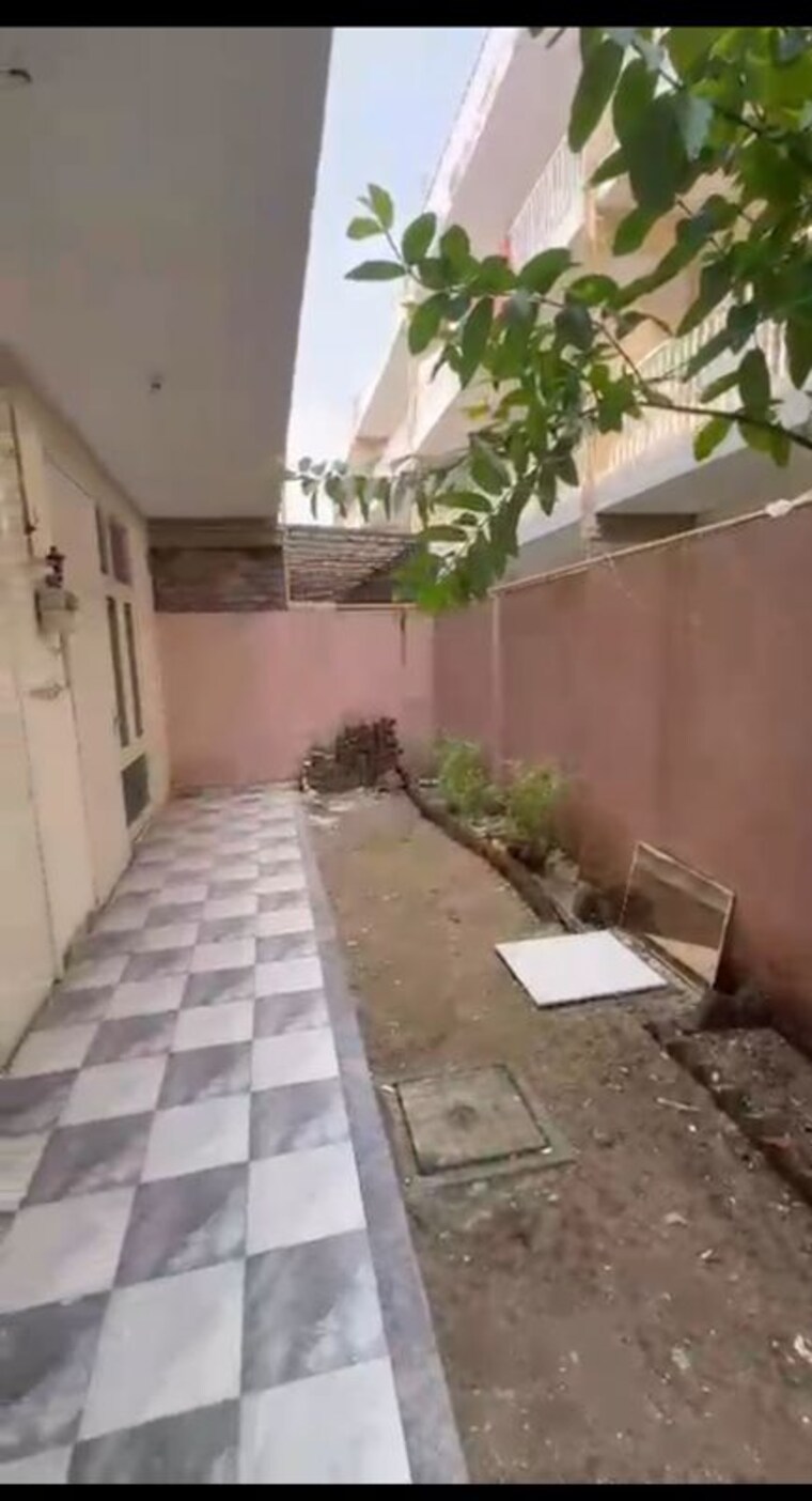 Balcony, tdi-the-retreat 3 Bedroom 180 Sq.Yd. Apartment In Sector 89 Faridabad 10593868