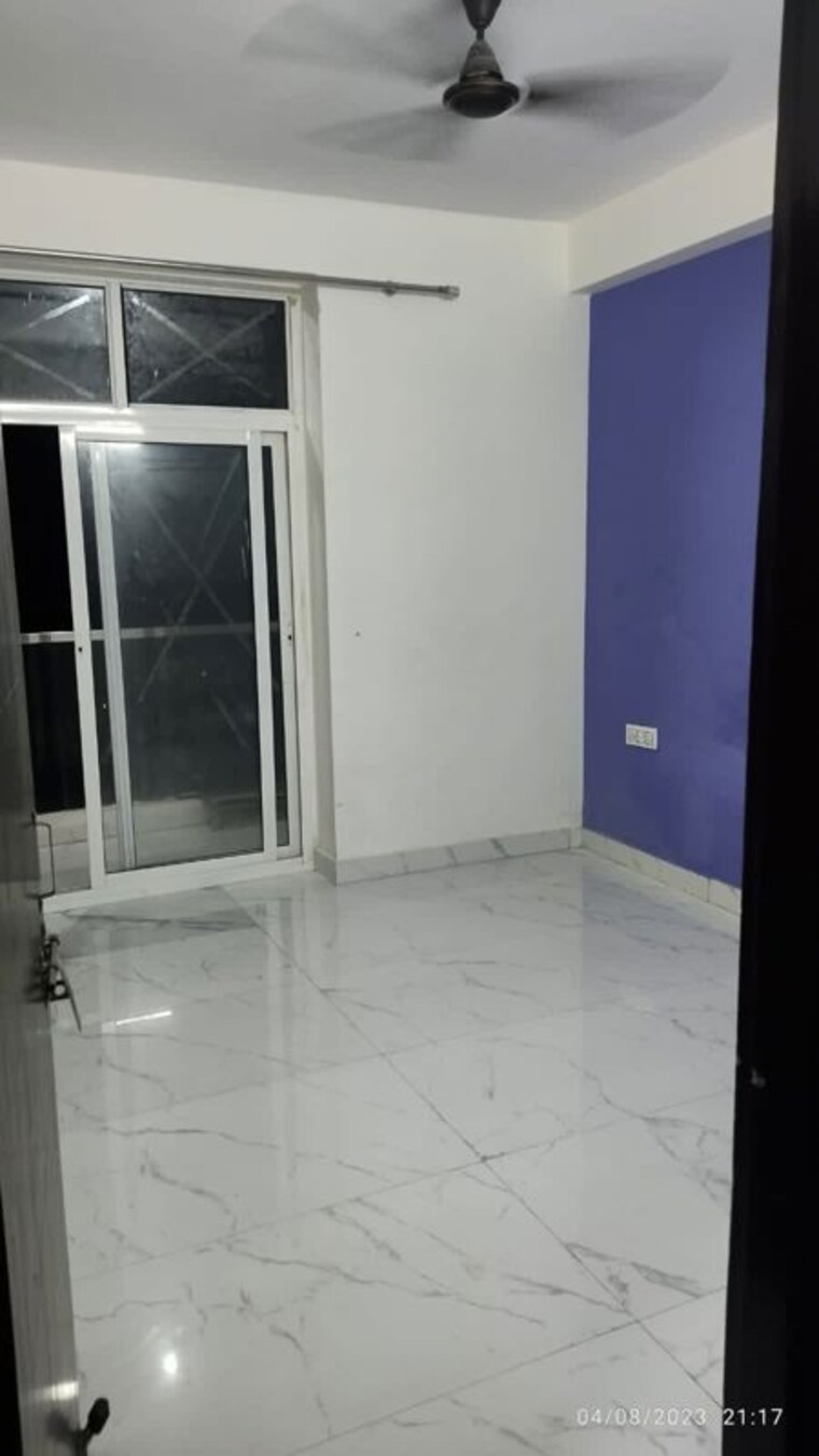 Room, rwa-apartments-sector-122 2 Bedroom 950 Sq.Ft. Apartment In Sector 122 Noida 10593886