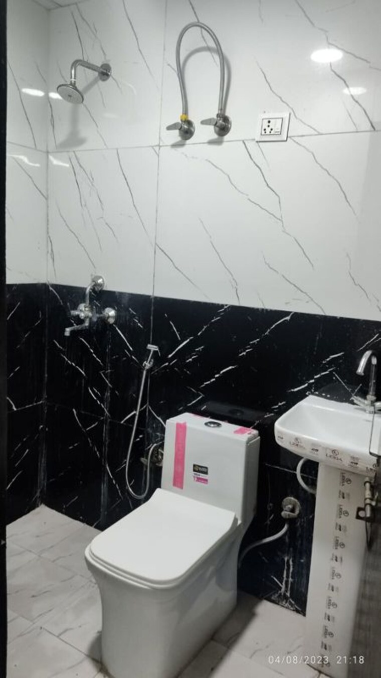 Team Area, rwa-apartments-sector-122 2 Bedroom 950 Sq.Ft. Apartment In Sector 122 Noida 10593886