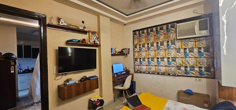 Bedroom, rohini sector 25 3 Bedroom 900 Sq.Ft. Builder Floor In Rohini Sector 25 Delhi 10593863
