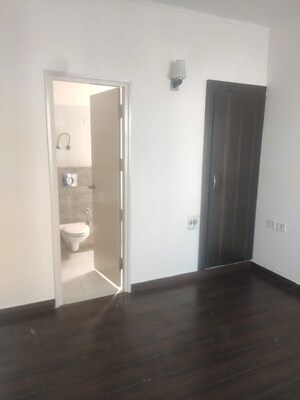 Room in 3 BHK Apartment at Orchid Island, Sector 51 – for Rent
