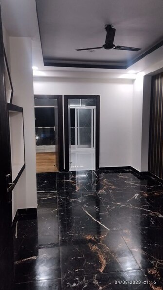 2 BHK + Prayer Room Apartment For Rent in RWA Apartments Sector 122 in Sector 122, Noida