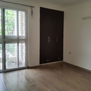 Room in 3 BHK Apartment at Orchid Island, Sector 51 – for Rent