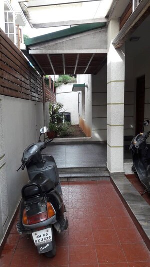 Parking in 5 BHK Independent House at Whitefield – for Rent