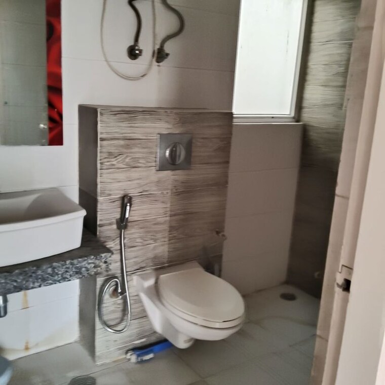 Bathroom, orchid-island 3.5 Bedroom 1721 Sq.Ft. Apartment In Sector 51 Gurgaon 10593921