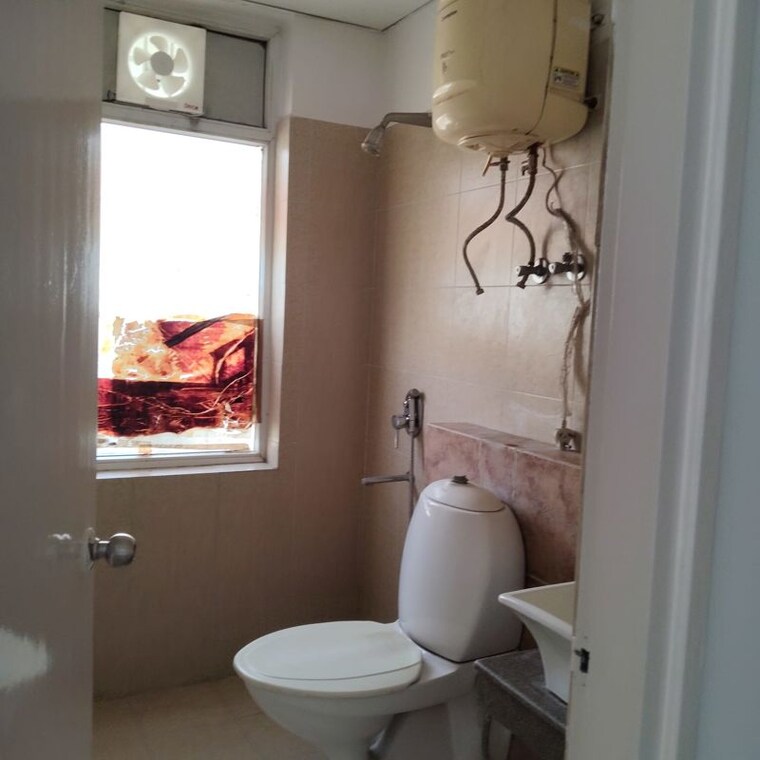 Bathroom, orchid-island 3.5 Bedroom 1721 Sq.Ft. Apartment In Sector 51 Gurgaon 10593921