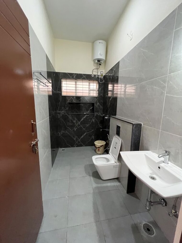 Bathroom, sahakara nagar 3 Bedroom 2000 Sq.Ft. Independent House In Sahakara Nagar Bangalore 10593932