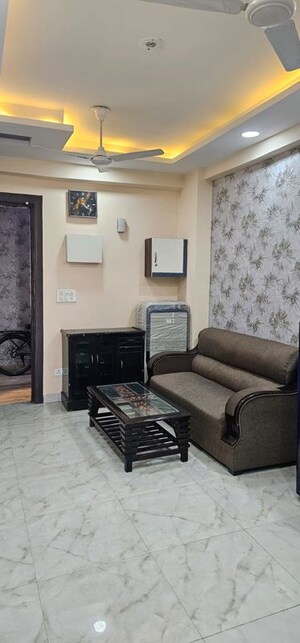 Living Room in 1 BHK Builder Floor at Defence Enclave Noida, Sector 44 – for Rent