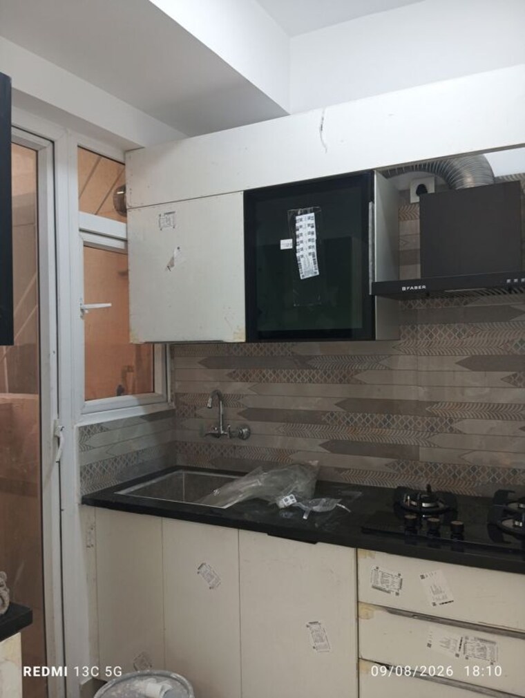 Kitchen, signature-global-prime 2 Bedroom 690 Sq.Ft. Apartment In Sector 63a Gurgaon 10593930