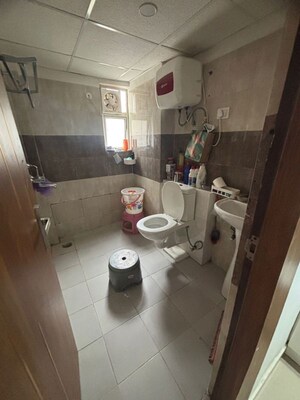 Bathroom in 3 BHK Apartment at Panchsheel Greens II, Sector 16 Greater Noida – for Sale