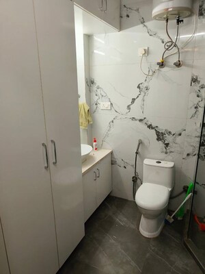 Bathroom in 1 BHK Builder Floor at RWA Apartments Sector 19, Sector 19 – for Rent