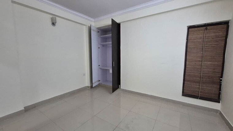 Room, emenox-la-solara 3 Bedroom 1365 Sq.Ft. Apartment In Sector 16 Greater Noida Greater Noida 10593969