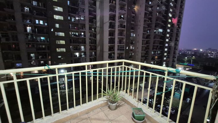 Balcony, emenox-la-solara 3 Bedroom 1365 Sq.Ft. Apartment In Sector 16 Greater Noida Greater Noida 10593969