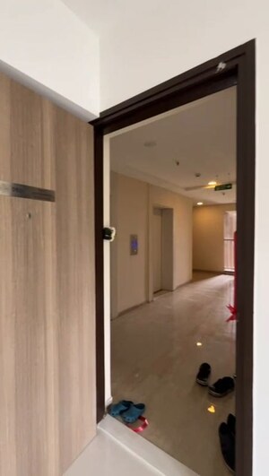 Room in 1.5 BHK Apartment at Lodha Upper Thane Woodlands G H I, Anjur – for Sale