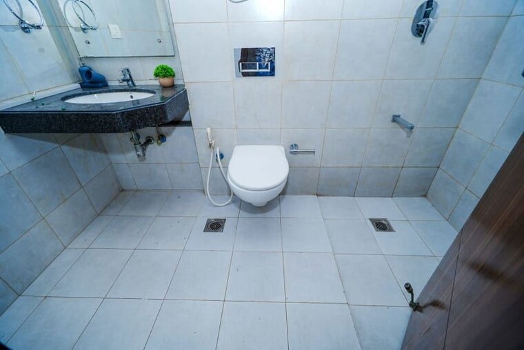 Bathroom, godrej-icon 3 Bedroom 1790 Sq.Ft. Apartment In Sector 88a Gurgaon 10593976