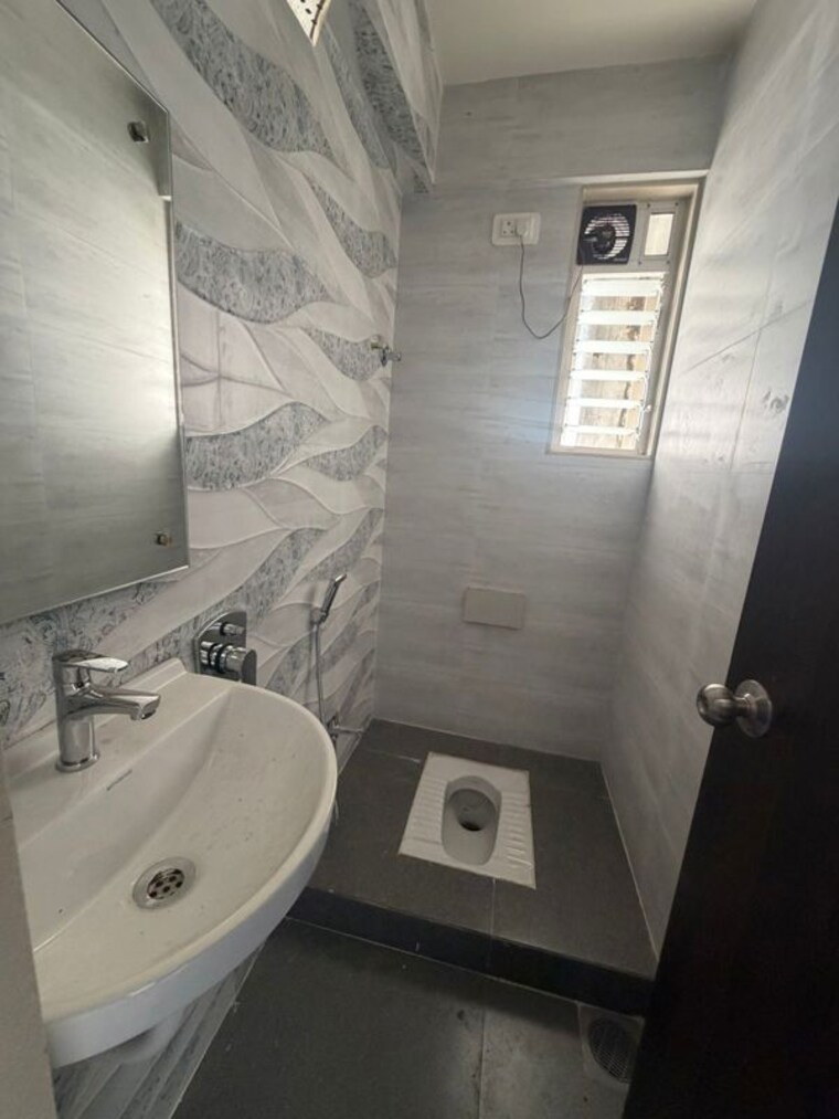 Bathroom, jvm-accord 1 Bedroom 390 Sq.Ft. Apartment In Manorama Nagar Thane 10593991