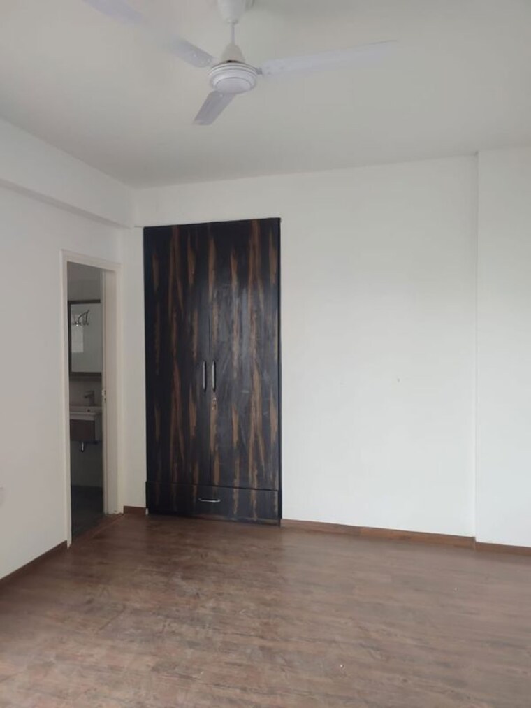 Room, tulip-violet 3 Bedroom 1421 Sq.Ft. Apartment In Sector 69 Gurgaon 10593987