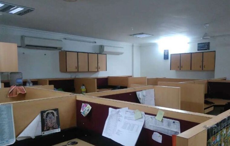 Kitchen, todi-industrial-estate Commercial Office Space 2278 Sq.Ft. In Lower Parel Mumbai 10594001