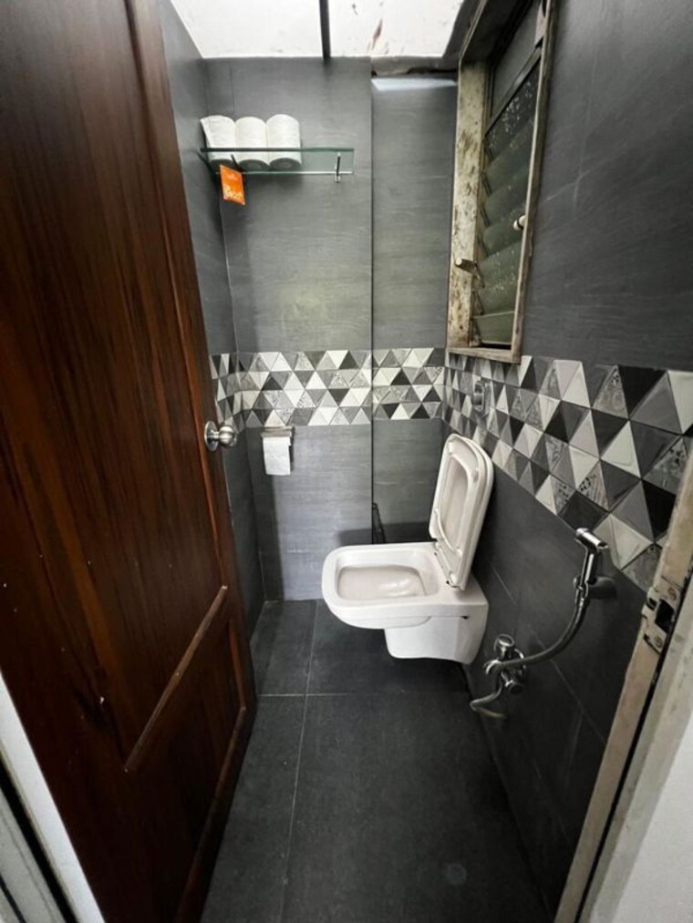 Bathroom, royal-palms 1 Bedroom 548 Sq.Ft. Apartment In Goregaon East Mumbai 10593994