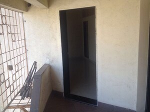 Room in 3 BHK Apartment at Moroccan Cooperative Housing Society, Goregaon East – for Sale