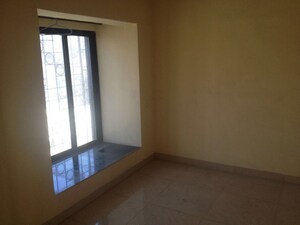 Room in 3 BHK Apartment at Moroccan Cooperative Housing Society, Goregaon East – for Sale