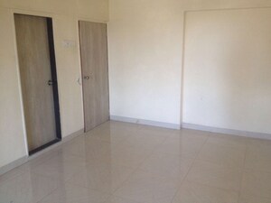 Room in 3 BHK Apartment at Moroccan Cooperative Housing Society, Goregaon East – for Sale