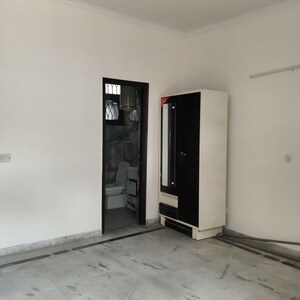 Room in 3 BHK Builder Floor at Ardee City, Sector 52 – for Rent