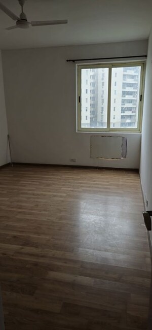 Room in 3.5 BHK Apartment at Vatika Gurgaon 21, Sector 83 – for Sale
