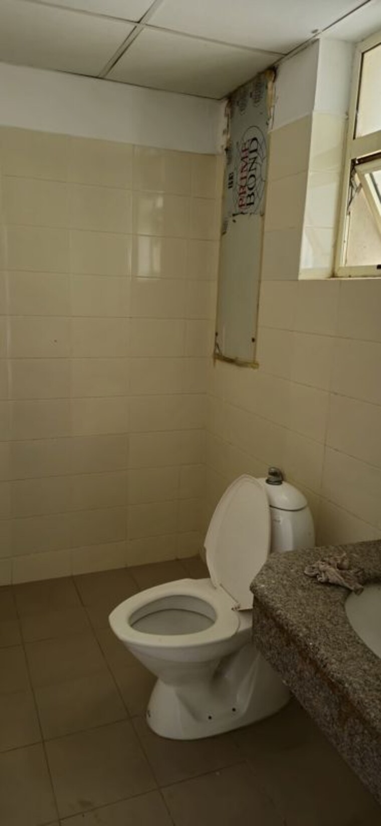 Bathroom, vatika-gurgaon-21 3.5 Bedroom 1980 Sq.Ft. Apartment In Sector 83 Gurgaon 10594064