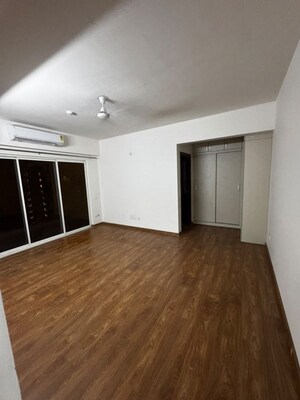 Room in 4 BHK Apartment at Godrej Air Sector 85, Sector 85 – for Rent