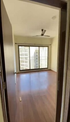 2 BHK Apartment For Sale in Lakhani Empire Tower