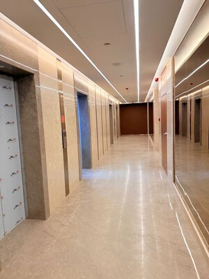 Building Lobby in 1.5 BHK Apartment at Kalpataru Elitus, Mulund West – for Rent