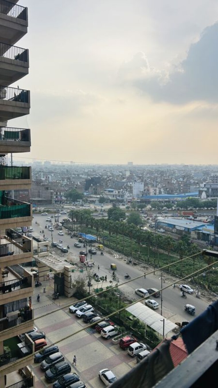 Exterior View, gaur-city-2-14th-avenue 2 Bedroom 855 Sq.Ft. Apartment In Sector 16c Greater Noida Greater Noida 10594098